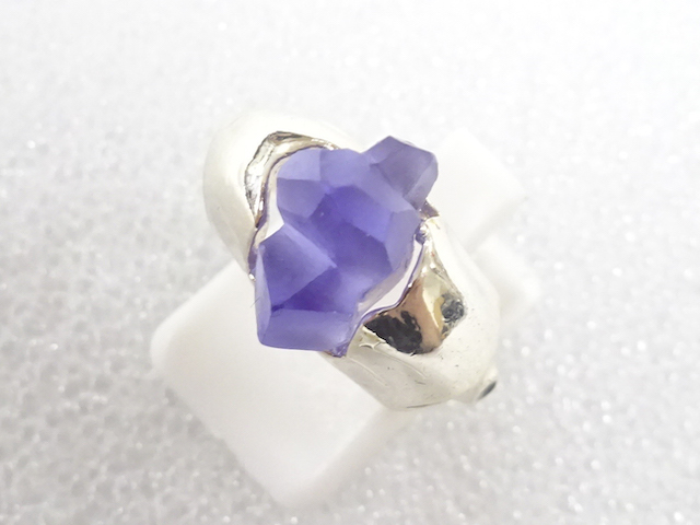 JAPANESE KIMONO / ANTIQUE COLORED STONE RING (SIZE 12.5)